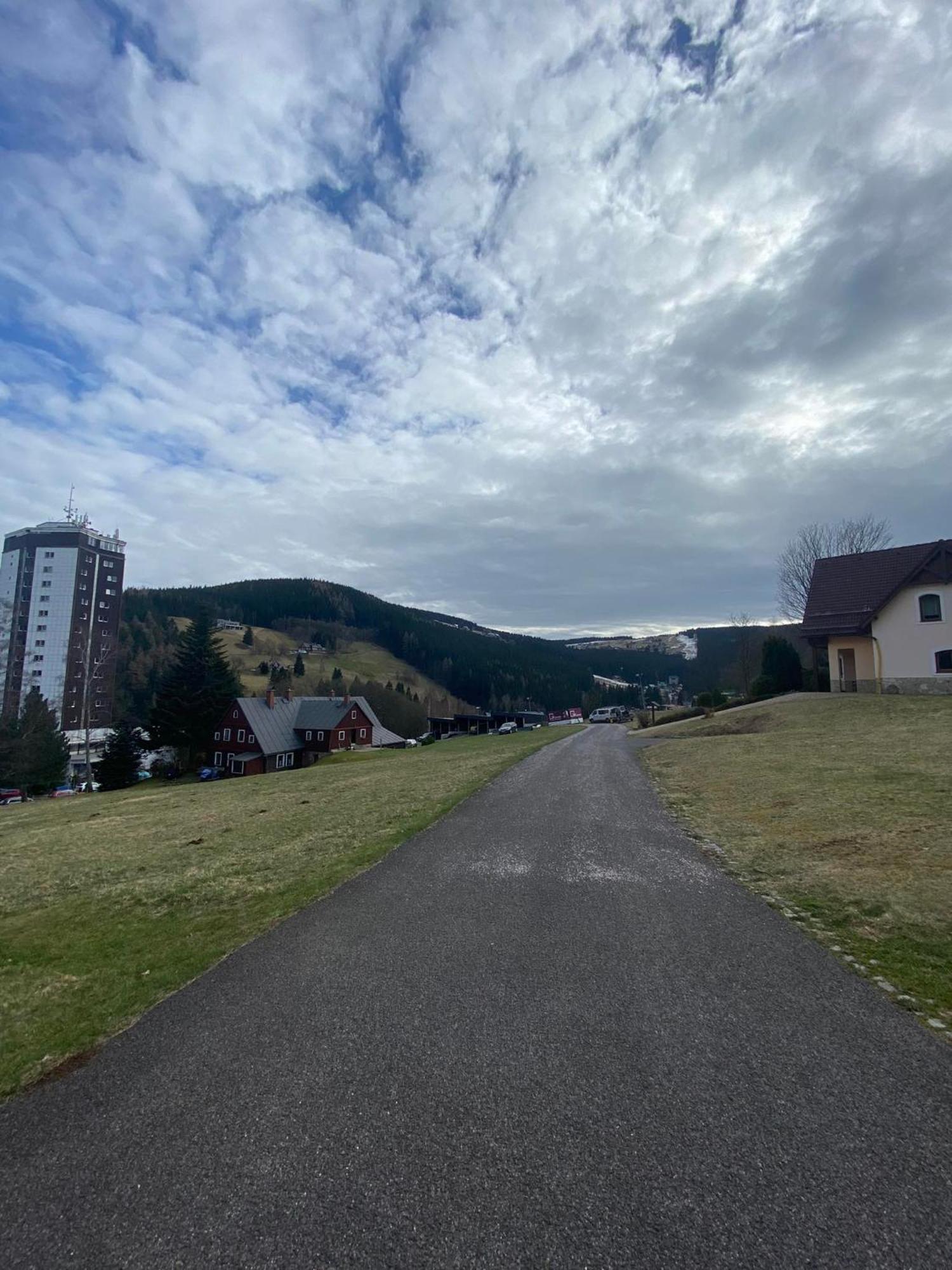 Apartment Okolo Pece Pec pod Sněžkou Exteriér fotografie